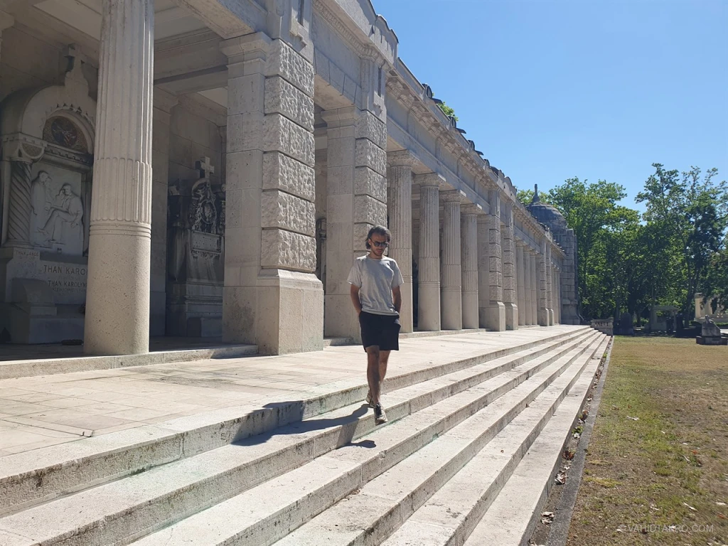 arcades-crypts-fiumei-road-cemetery-vahidtakro-2.webp