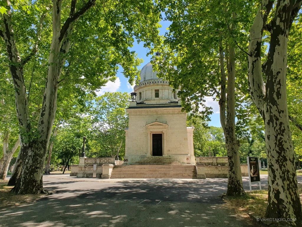 ferenc-de-k-tomb-vahidtakro-1.webp
