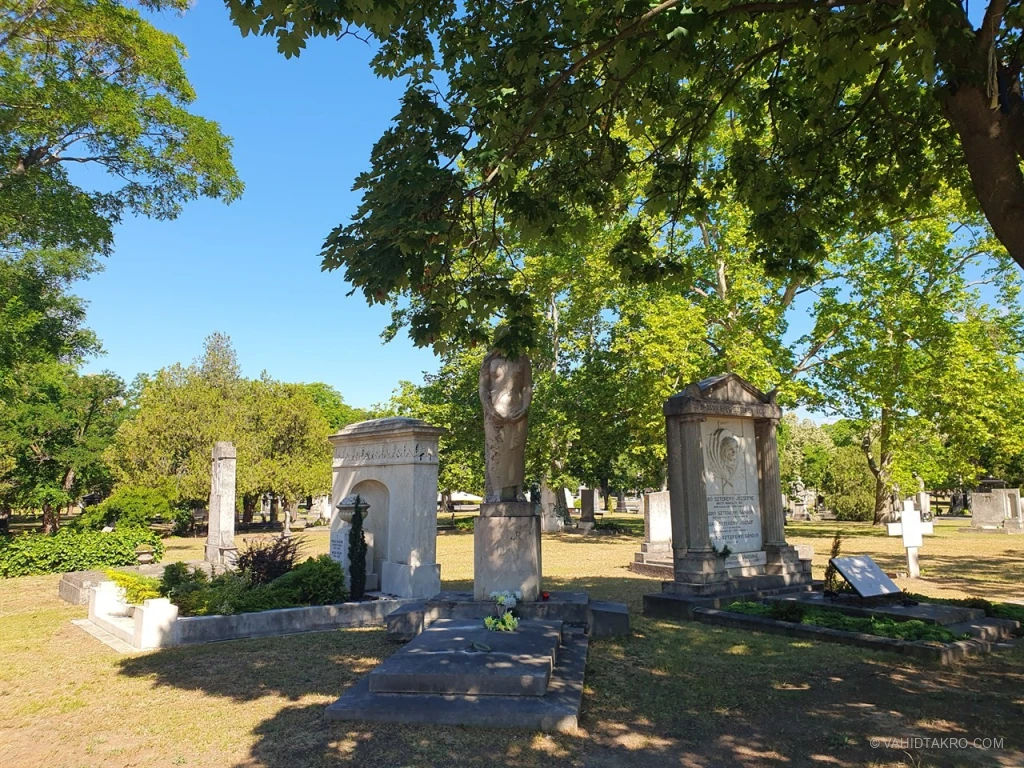 j-zsef-szter-nyi-tomb-vahidtakro.webp